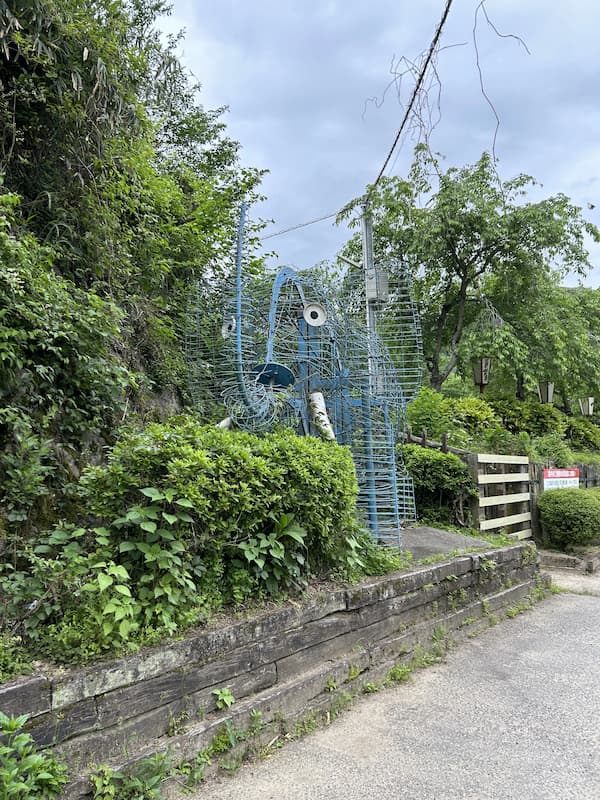 キャンプ場のゾウの像